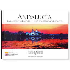 Precioso libro de fotografía de Andalucía en tapa dura con paisajes panorámicos